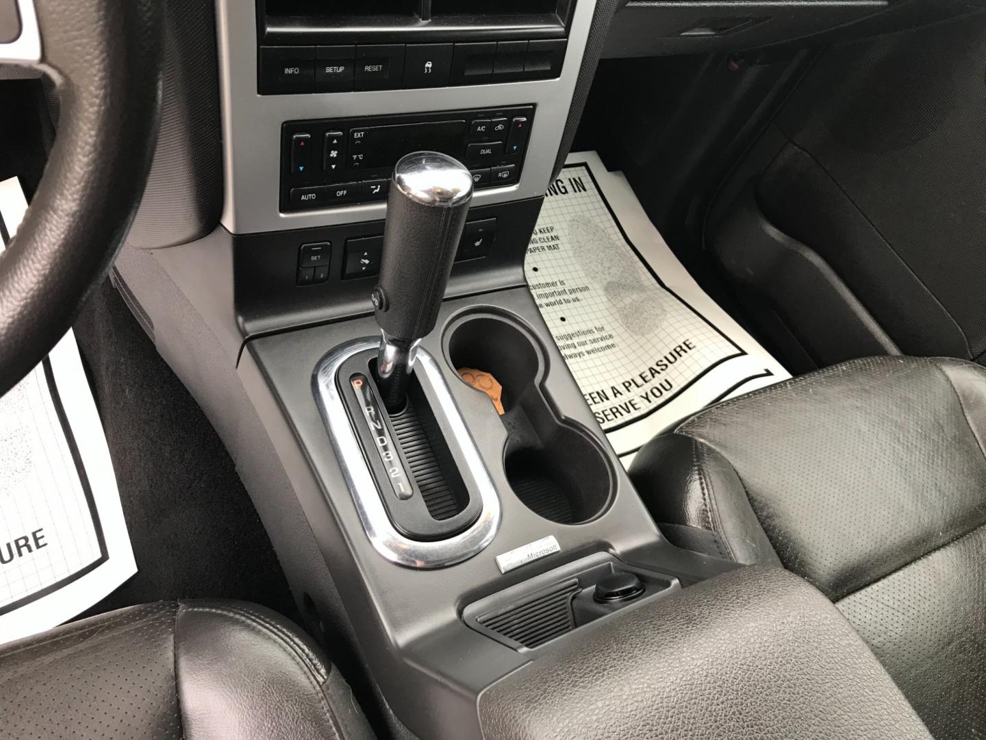 2010 Gray /Black Mercury Mountaineer Luxury (4M2EN4HE6AU) with an 4.0 V6 engine, Automatic transmission, located at 577 Chester Pike, Prospect Park, PA, 19076, (610) 237-1015, 39.886154, -75.302338 - Photo#16